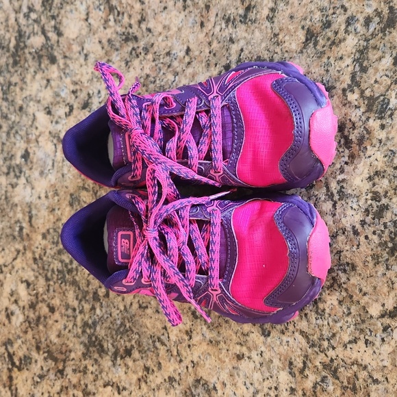 Toddler Girls New Balance Shoes - Size 10.5 - Picture 2 of 7